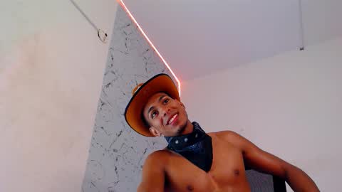 Snapshot of lorian_vikel chatting on September 18, 12:56 am Lorian Vikel online show from September 18, 12:56 am