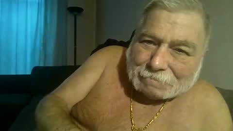 louis_chokdee online show from February 24, 4:58 pm