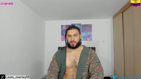 Snapshot of louis_marley_ chatting on January 2, 11:38 pm louis_marley_ online show from January 2, 11:38 pm