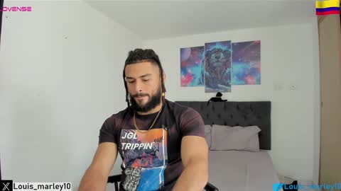 Snapshot of louis_marley_ chatting on January 15, 5:05 pm louis_marley_ online show from January 15, 5:05 pm