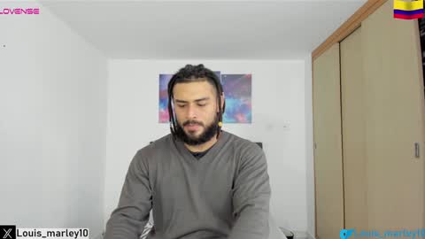 Snapshot of louis_marley_ chatting on January 6, 8:39 pm louis_marley_ online show from January 6, 8:39 pm