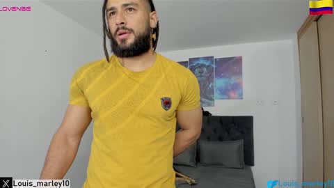 Snapshot of louis_marley_ chatting on January 19, 1:53 am louis_marley_ online show from January 19, 1:53 am