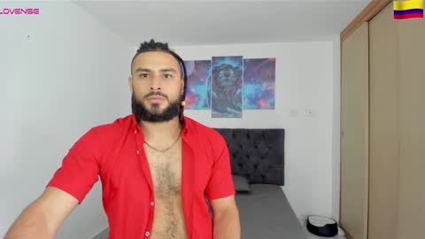 Snapshot of louis_marley_ chatting on December 31, 9:06 pm louis_marley_ online show from December 31, 9:06 pm