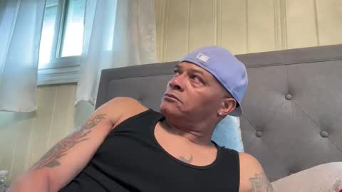 loved19 online show from April 26, 4:48 pm