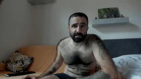 Snapshot of loveivat80 chatting on October 8, 8:29 am loveivat80 online show from October 8, 8:29 am