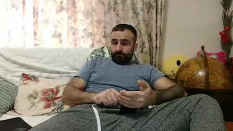 Snapshot of loveivat80 chatting on January 25, 7:38 am loveivat80 online show from January 25, 7:38 am