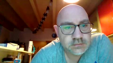 Snapshot of lover010983 chatting on March 11, 5:49 am lover010983 online show from March 11, 5:49 am