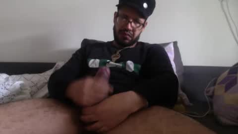 Snapshot of lovesounddistortion25 chatting on October 15, 11:07 am lovesounddistortion25 online show from October 15, 11:07 am