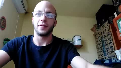 Snapshot of lshot_d chatting on January 3, 12:30 pm Lshot D online show from January 3, 12:30 pm