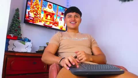 Snapshot of lucadior chatting on December 10, 10:49 am Luca Dior online show from December 10, 10:49 am
