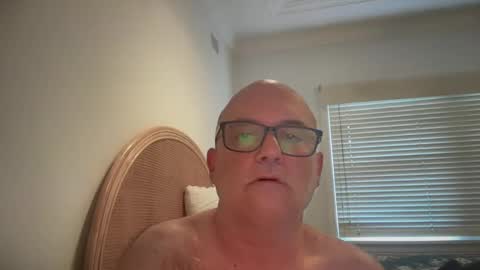 lucas10004 online show from January 17, 12:53 am