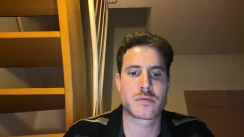 lucas30123 online show from October 22, 7:27 pm