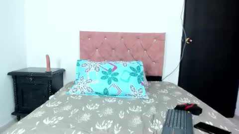 lucas_cruz1 online show from June 2, 3:29 am