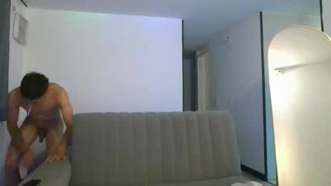 Lucas online show from April 23, 1:10 am