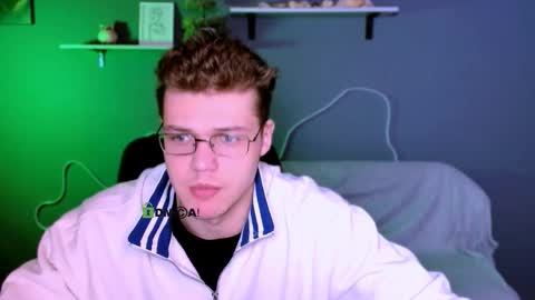 lucas_long_ online show from October 21, 8:50 am