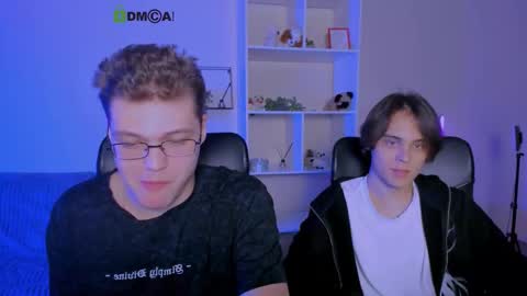 Snapshot of lucas_long_ chatting on October 10, 7:40 pm lucas_long_ online show from October 10, 7:40 pm