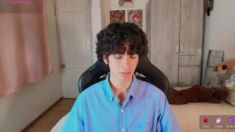 lucas_xo online show from April 23, 11:18 pm