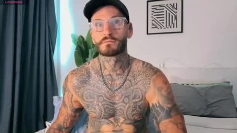 lucasexclusive online show from July 8, 8:51 am