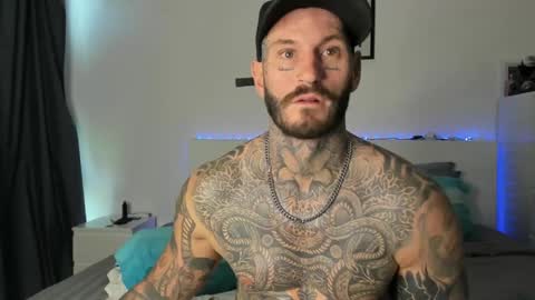 lucasexclusive online show from April 29, 7:02 am