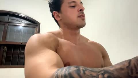 lucasfit24 online show from January 21, 11:13 pm