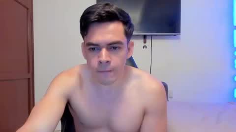 Snapshot of lucian_gomez chatting on September 20, 10:32 pm Lucian Gomez online show from September 20, 10:32 pm