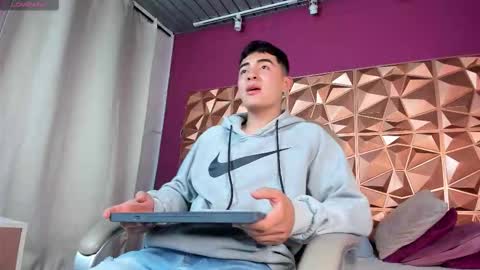 Luciano online show from March 5, 3:36 am