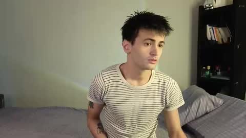 Snapshot of lucidangelok chatting on October 12, 8:19 am Angelok online show from October 12, 8:19 am