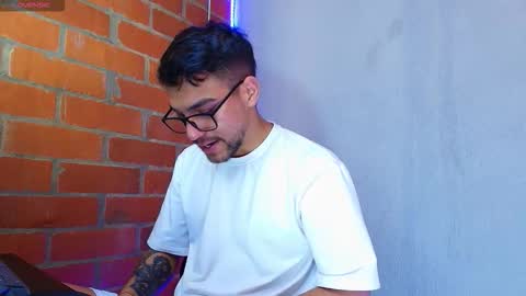 Snapshot of lucky_blessed chatting on September 29, 6:37 pm lucky_blessed online show from September 29, 6:37 pm