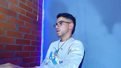 Snapshot of lucky_blessed chatting on October 11, 9:19 pm lucky_blessed online show from October 11, 9:19 pm