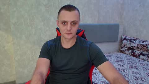 Ethan online show from December 22, 6:04 pm