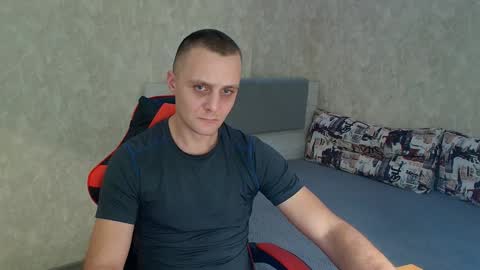 Ethan online show from January 1, 9:31 pm