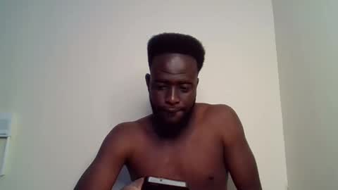 Snapshot of luckycharly chatting on September 28, 8:40 pm MASTER DOM online show from September 28, 8:40 pm