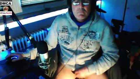        call me  Stefan online show from December 31, 12:46 pm