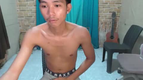 lui_the_fucker online show from May 13, 10:45 am