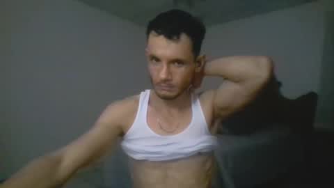 luis217942 online show from April 19, 9:53 am