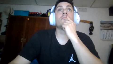 A slave to the mistress.. un esclavo para las amas dominantes. online show from April 28, 7:07 pm