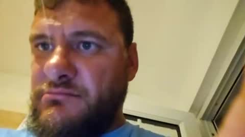 luis60569 online show from July 5, 1:31 am