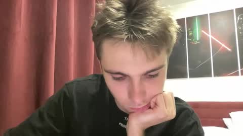 Snapshot of luis_7777 chatting on October 16, 7:22 pm Luis online show from October 16, 7:22 pm