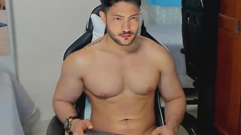 Snapshot of luis_baptista chatting on October 17, 5:44 am luis_baptista online show from October 17, 5:44 am