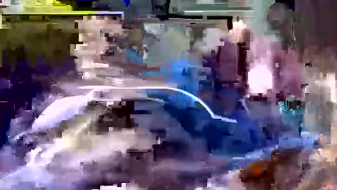 Snapshot of luis_hunk chatting on October 22, 11:03 am Andrew online show from October 22, 11:03 am