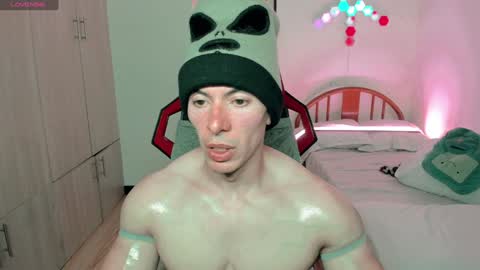 Snapshot of luisfernikesportboy chatting on February 5, 11:06 pm Luis Fer PVT IS OPEN online show from February 5, 11:06 pm