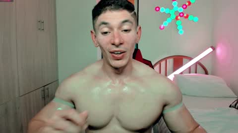 Snapshot of luisfernikesportboy chatting on January 7, 9:35 pm Luis Fer PVT IS OPEN online show from January 7, 9:35 pm
