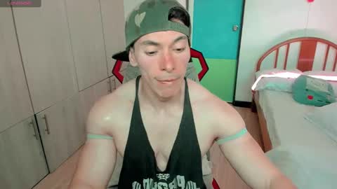 Snapshot of luisfernikesportboy chatting on February 20, 4:03 pm Luis Fer PVT IS OPEN online show from February 20, 4:03 pm