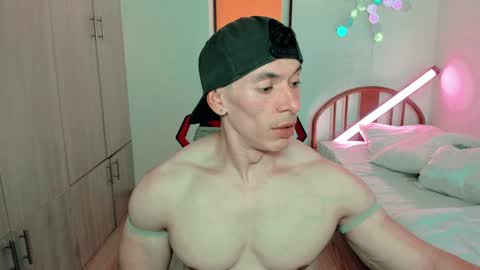 Snapshot of luisfernikesportboy chatting on January 28, 8:58 pm Luis Fer PVT IS OPEN online show from January 28, 8:58 pm