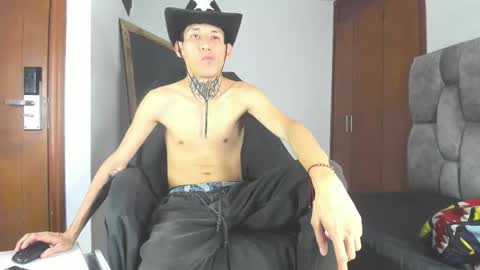 Snapshot of lujuriau_u chatting on October 16, 4:53 am lujuriau_u online show from October 16, 4:53 am