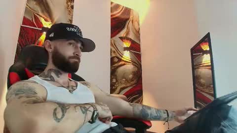 Snapshot of luke_davis01 chatting on October 15, 1:30 pm LUKE online show from October 15, 1:30 pm