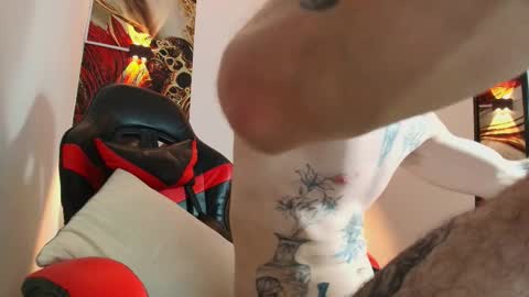 Snapshot of luke_davis01 chatting on September 17, 1:12 pm LUKE online show from September 17, 1:12 pm