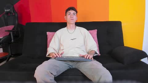 Snapshot of luke_savagge chatting on October 15, 9:00 pm Luke online show from October 15, 9:00 pm
