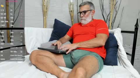 Luke Crews online show from April 23, 7:05 pm