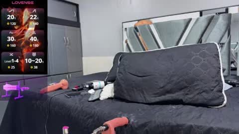 lukedavis_15 online show from April 25, 5:32 am